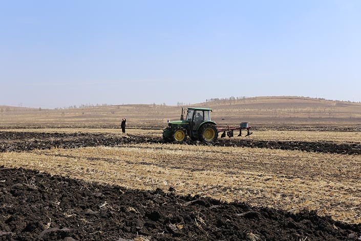 China launches national soil survey to protect arable land