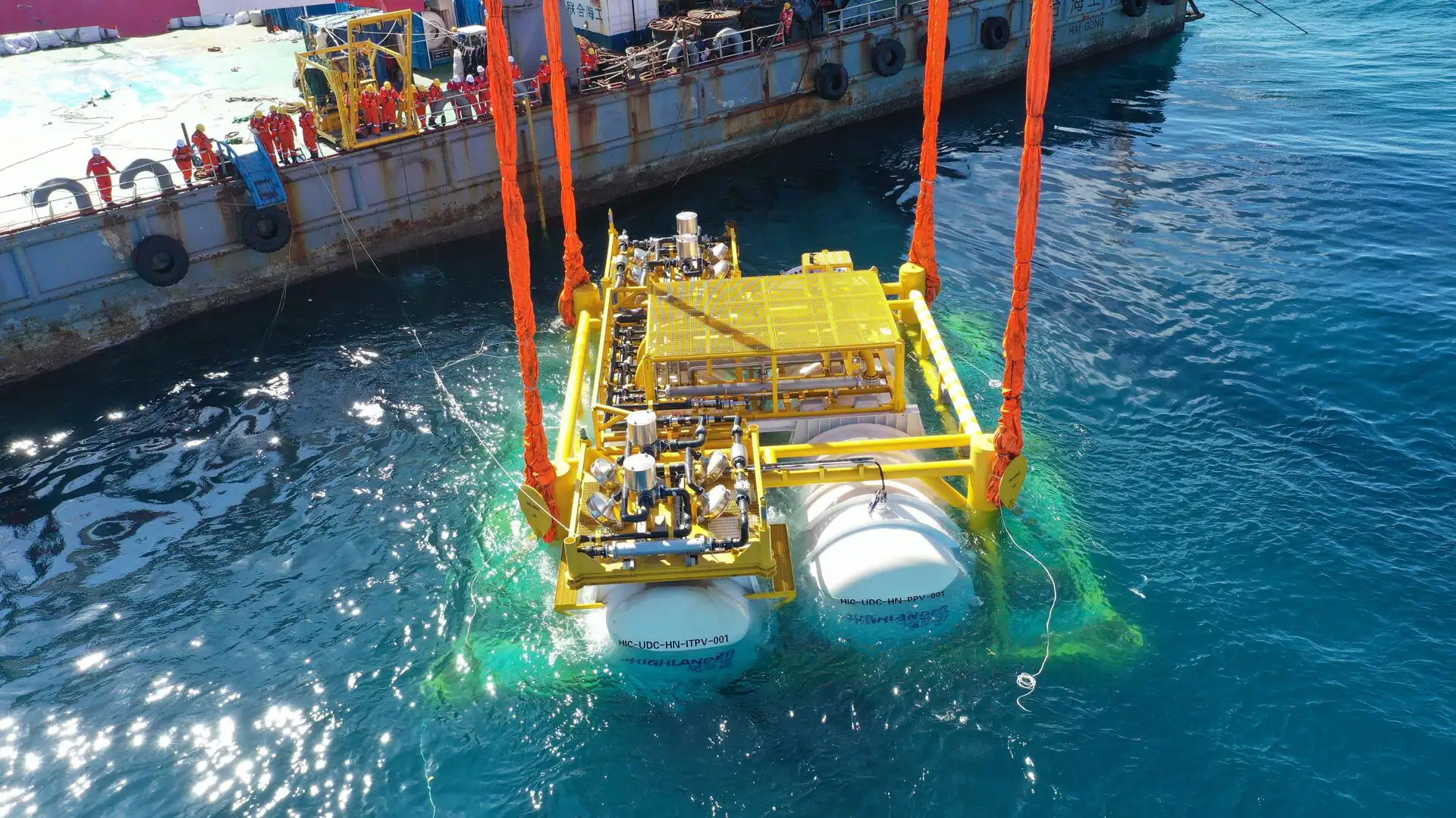 China launches world’s 1st wind-powered underwater data center